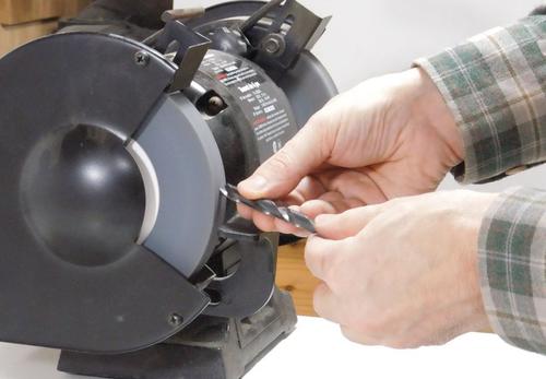 how to sharpen a drill bit on a bench grinder