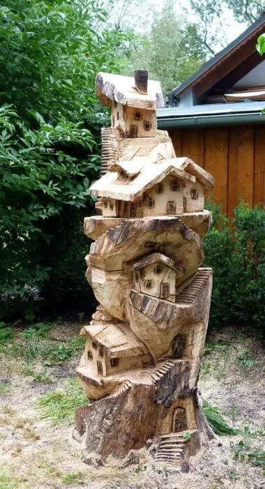 native home chainsaw carving