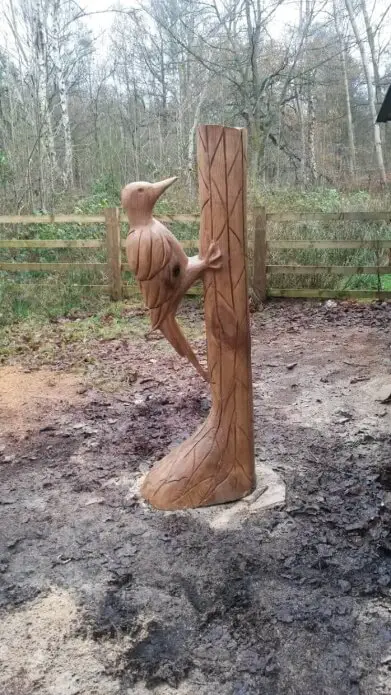 woodpecker chainsaw carving