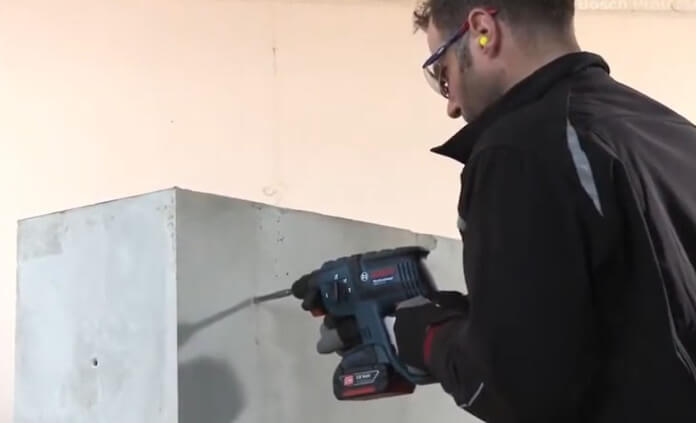 how to choose cordless hammer drill