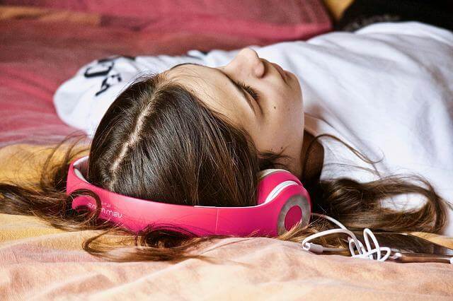 protect your hair extensions while sleeping